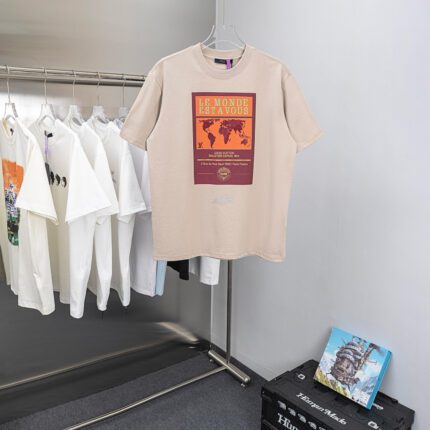 Louis Vuitton map rhinestone short-sleeved T-shirt